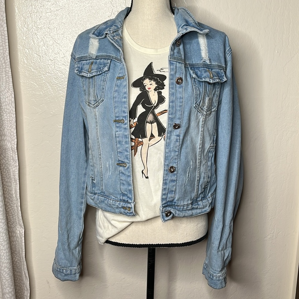 Jean Jacket Distressed - Picture 4 of 16
